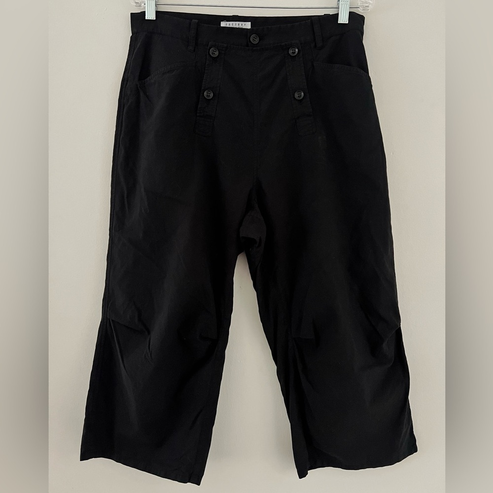 Very Cute Black 3/4 length Sailor Pants